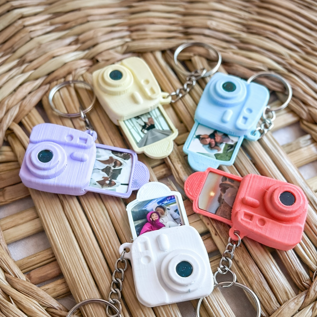 oneshape™ Personalized Mini Camera Photo Keychain - Image 3